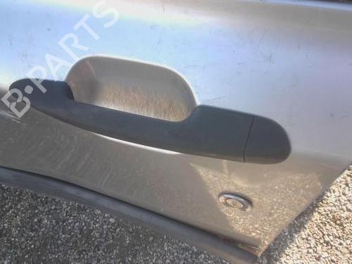 Venstre fortil udvendigt håndtag FIAT STILO (192_) 1.9 JTD (192_XF1A) (80 hp) 32230836