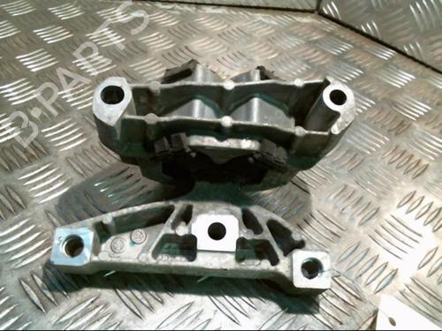 Used Engine mount Engine mount CITROËN C2 (JM_) 1.1 (60 hp) 22035335 22035335