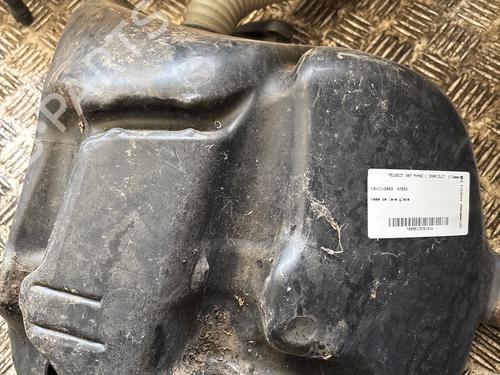 windscreen-washer-tank-peugeot-307-cc-3b-2003-2004-2005-2006-2007-2008-2009-34450720 main image