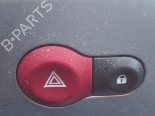 Alarmlicht Schakelaar RENAULT MODUS / GRAND MODUS (F/JP0_) 1.6 (JP03, JP0B, JP0U, JP0Y, JP1G) (112 hp) 30712291