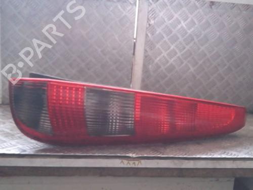 Used Right taillight FORD FIESTA V (JH_, JD_) 1.4 16V (80 hp) 25331374