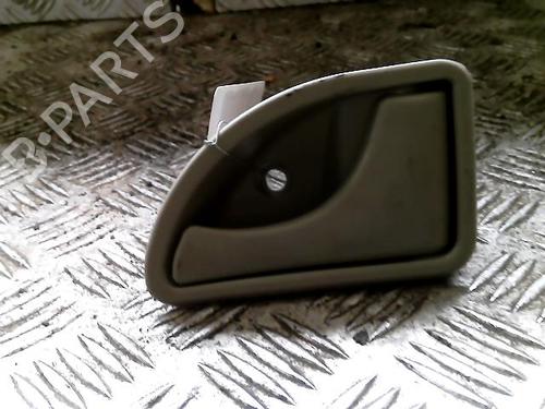 Højre fortil invendig håndtag RENAULT TWINGO I (C06_) 1.2 (C066, C068) (58 hp) 21597097