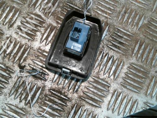 Used Right front window switch CITROËN NEMO Box Body/MPV (AA_) 1.4 HDi (68 hp) 20996830