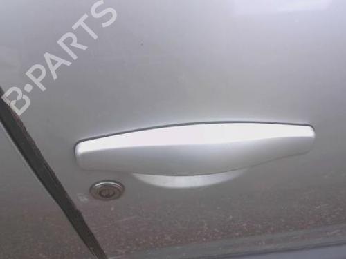 Używane Klamka zewnętrzna drzwi przednich prawych DACIA DUSTER (HS_) 1.5 dCi (86 hp) 29977914