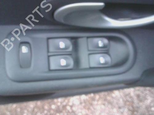 Used Switch RENAULT CLIO III Grandtour (KR0/1_) 1.5 dCi (KR0F) (86 hp) 30938244
