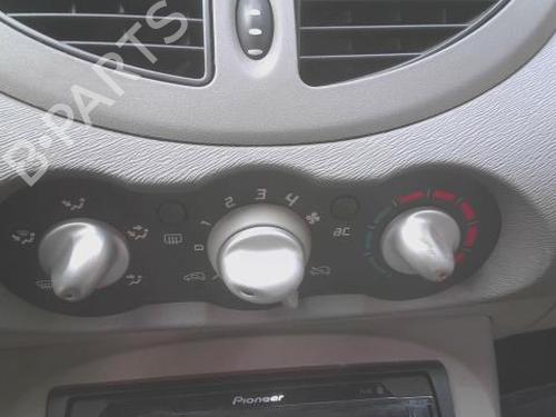 Used Climate control Climate control 32525026 32525026