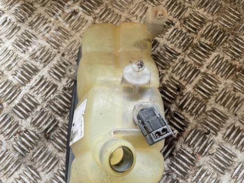 Used Expansion tank Expansion tank MERCEDES-BENZ C-CLASS T-Model (S202) C 200 T CDI (202.194) (102 hp) 33966990 33966990