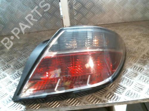 Used Right taillight OPEL ASTRA H GTC (A04) 1.9 CDTI (L08) (120 hp) 20996757