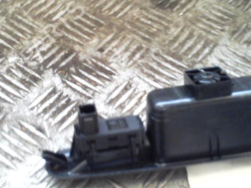 Used Right rear window switch Right rear window switch PEUGEOT 5008 (0U_, 0E_) 2.0 HDi (163 hp) 20997270 20997270