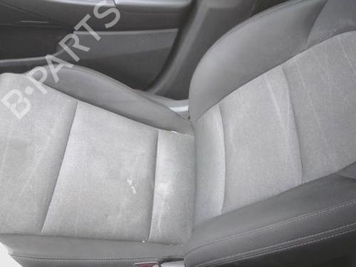 Stol høyre foran Stol høyre foran HYUNDAI TUCSON (TL, TLE) 1.6 CRDi (136 hp) 36256667 36256667