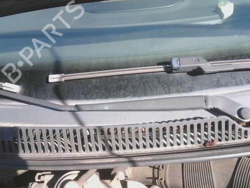 Vindrute viskerarm VW POLO IV (9N_, 9A_) 1.4 TDI (70 hp) 28422387