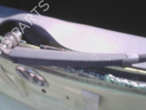 Used Rear windshield wiper arm VW POLO IV (9N_, 9A_) 1.9 TDI (101 hp) 28427157