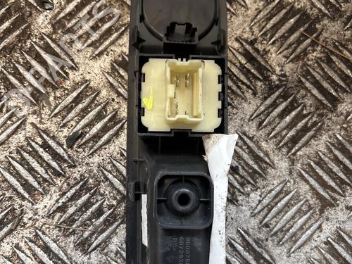 Used Switch Switch 37004947 37004947