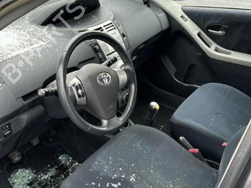 Rudehejsemekanisme Højre foran TOYOTA YARIS (_P9_) 1.4 D-4D (NLP90_, NLP90R) | BP20987750C23 