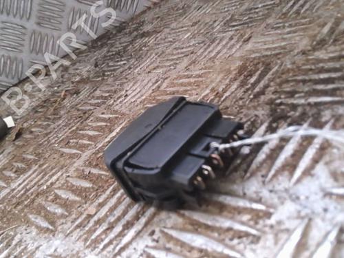 Used Right front window switch Right front window switch CITROËN XSARA PICASSO (N68) 2.0 HDi (90 hp) 24952847 24952847
