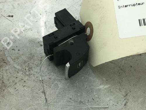 left-rear-window-switch-vw-tiguan-5n_-2007-2008-2009-2010-2011-2012-2013-2014-2015-2016-2017-2018-30645445 main image