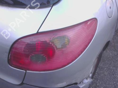 Used Right taillight Right taillight PEUGEOT 206 Hatchback (2A/C) 1.6 16V (109 hp) 32425267 32425267