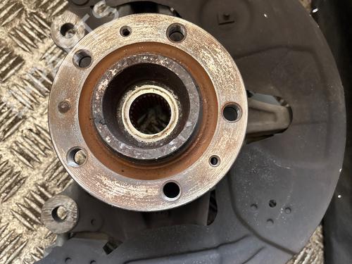 Used Left front steering knuckle Left front steering knuckle 36054984 36054984