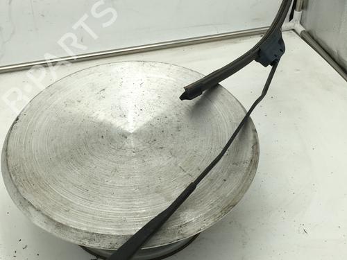 Used Front windshield wiper arm RENAULT MEGANE II (BM0/1_, CM0/1_) 1.6 16V (BM0C, CM0C) (113 hp) 31168205