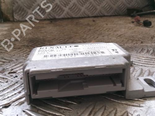 Used ECU airbags RENAULT CLIO II (BB_, CB_) 1.2 (BB0A, BB0F, BB10, BB1K, BB28, BB2D, BB2H, CB0A,... (58 hp) 27545690