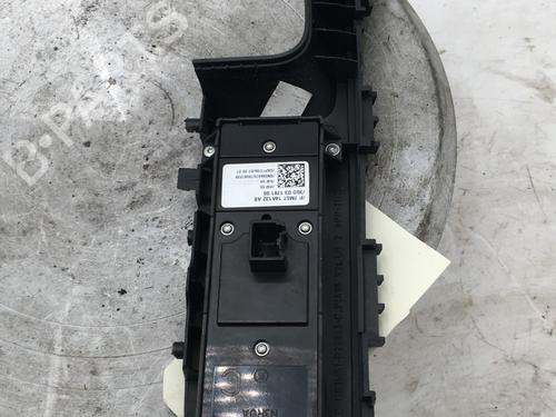 switch-ford-focus-ii-da_-hcp-dp-2004-2005-2006-2007-2008-2009-2010-2011-2012-2013-33848224 main image