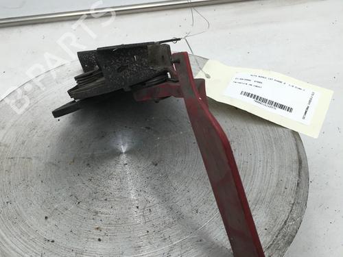 Used Hood lock Hood lock ALFA ROMEO 147 (937_) 1.9 JTDM 8V (937.AXD1A, 937.AXU1A, 937.BXU1A) (120 hp) 30577305 30577305