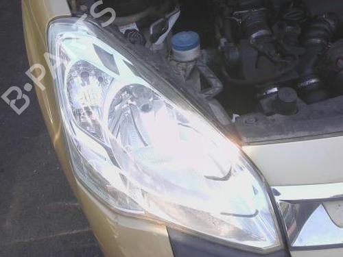 Used Right headlight Right headlight 38058244 38058244