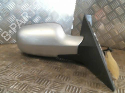 Used Right mirror Right mirror 22037308 22037308