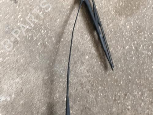 Used Front windshield wiper arm Front windshield wiper arm CITROËN JUMPER I Bus (230P) 2.5 TDi (107 hp) 32471374 32471374