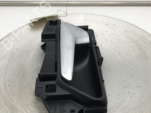 Used Rear left interior door handle Rear left interior door handle PEUGEOT 208 II (UB_, UP_, UW_, UJ_) 1.5 BlueHDI 100 (102 hp) 31333118 31333118