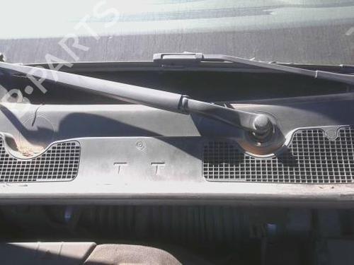 Used Front windshield wiper arm RENAULT MEGANE III Coupe (DZ0/1_) 2.0 dCi (DZ0L) (160 hp) 28622577