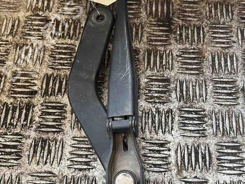 Used Front windshield wiper arm Front windshield wiper arm 36256586 36256586