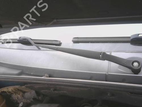 front-windshield-wiper-arm-ssangyong-kyron-2005-2006-2007-2008-2009-2010-2011-2012-2013-2014-32528557 main image