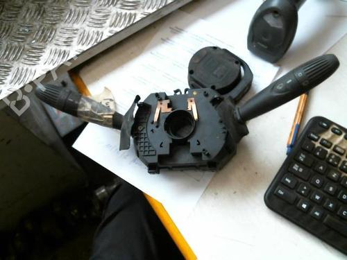 Used Steering column stalk FIAT PUNTO (188_) 1.9 JTD (86 hp) 22042196