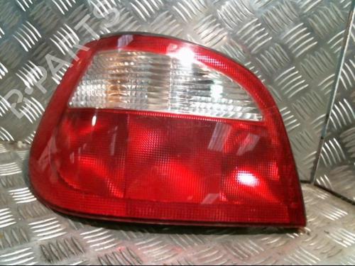 Used Left taillight RENAULT MEGANE I (BA0/1_) 1.4 16V (BA0D, BA1H, BA0W, BA10) (95 hp) 21001037