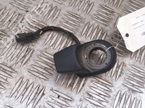 Used Switch RENAULT TWINGO III (BCM_, BCA_) 0.9 TCe 95 (92 hp) 25340368