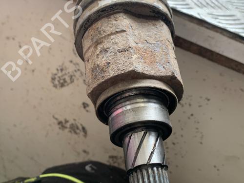 Used Right rear driveshaft Right rear driveshaft RENAULT KOLEOS I (HY_) 2.0 dCi 4x4 (HY0K) (150 hp) 30151567 30151567