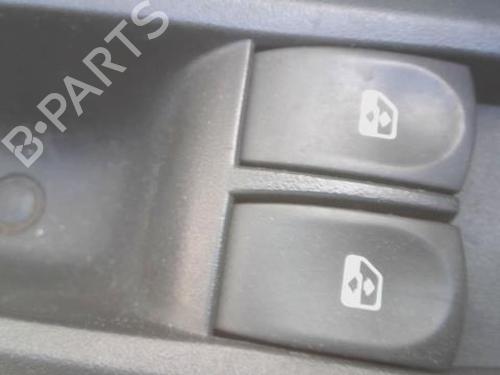 Used Switch RENAULT TWINGO II (CN0_) 1.2 16V (CN04, CN0B) (75 hp) 32982270