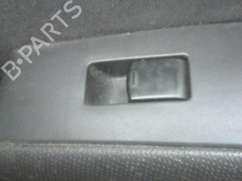 Used Right front window switch NISSAN MICRA III (K12) 1.2 16V (65 hp) 30700079