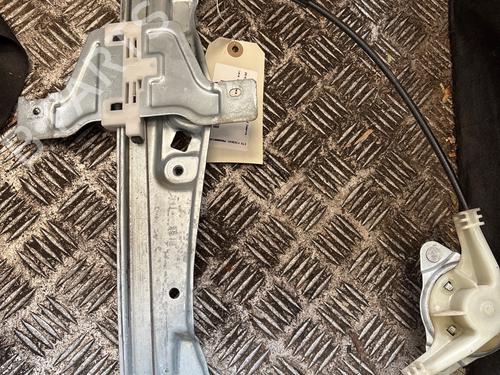 Used Rear right window mechanism Rear right window mechanism 34359791 34359791