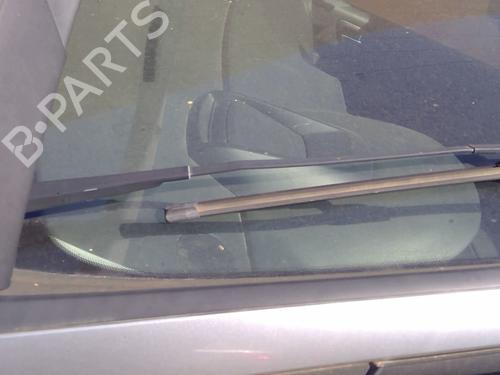 Used Front windshield wiper arm PEUGEOT 5008 (0U_, 0E_) 2.0 HDi 150 / BlueHDi 150 (150 hp) 26293940