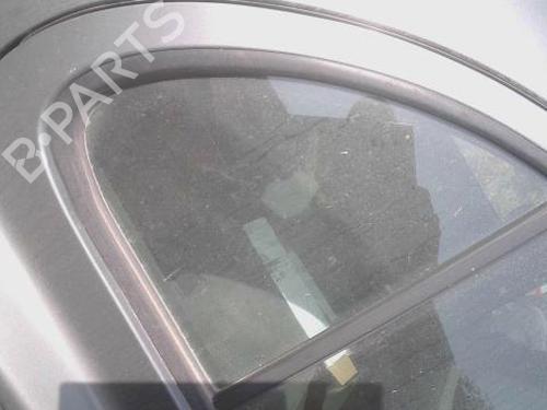 Used Rear right door window Rear right door window 37587895 37587895
