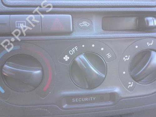 Used Climate control TOYOTA YARIS (_P1_) 1.0 (SCP10_, SCP10R) (65 hp) 30060807