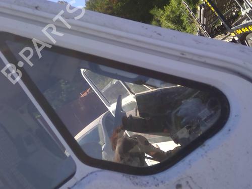 Vidro triangular frente direito Vidro triangular frente direito RENAULT MASTER I Van (T__) 28-35 2,5 D (75 hp) 25910723 25910723