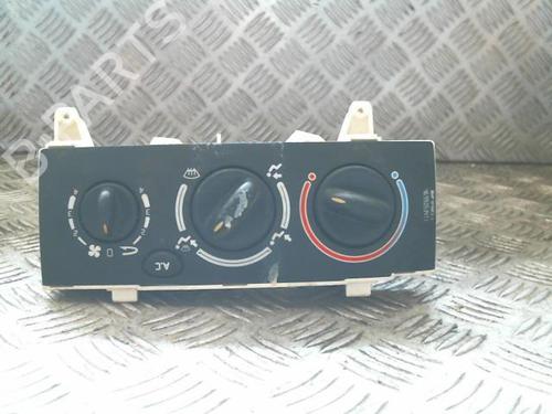 AC Styreenhet / Manøvreringsenhet RENAULT MEGANE I (BA0/1_) 1.6 16V (BA04, BA0B, BA11, BA1J, BA16, BA19, BA1K, BA1V,... (107 hp) 24851178
