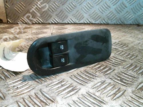 Used Switch RENAULT MEGANE II Estate (KM0/1_) 1.5 dCi (KM1F) (86 hp) 20999757