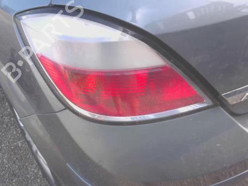 Venstre baglygte OPEL ASTRA H (A04) 1.8 (L48) (125 hp) 27655197