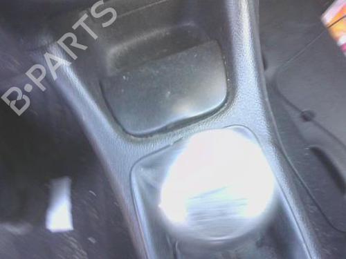 Used Shift knob PEUGEOT 206 Hatchback (2A/C) 1.4 HDi eco 70 (68 hp) 31642508