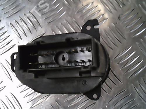 Used Headlight switch Headlight switch FORD FOCUS I (DAW, DBW) 1.6 16V (100 hp) 22043720 22043720