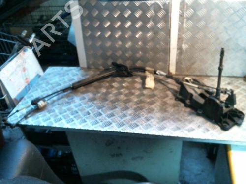 Used Gear lever RENAULT MEGANE III Hatchback (BZ0/1_, B3_) 1.9 dCi (BZ0N, BZ0J) (131 hp) 22040918